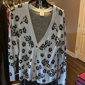 Cabi leopard sweater button down, shirt ailed hem